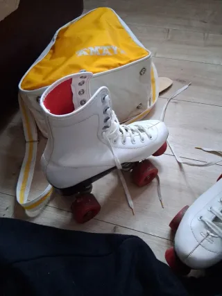 Patines de 4 ruedas blancos