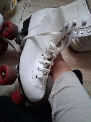 Patines de 4 ruedas blancos
