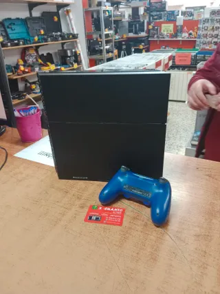 CONSOLA SONY PS4 FAT 500GB 12.52 CON MANDO CABLES