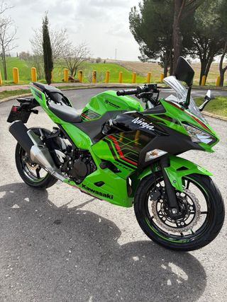 Kawasaki Ninja 400