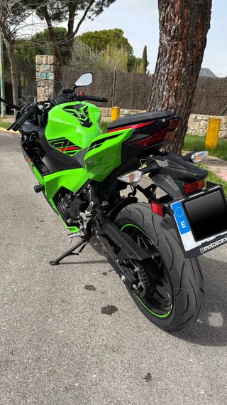 Kawasaki Ninja 400