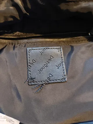 Mochila Desigual Negra Brillante