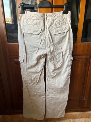 Pantalón ancho Zara beige