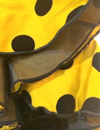 Traje de flamenca amarillo y negro