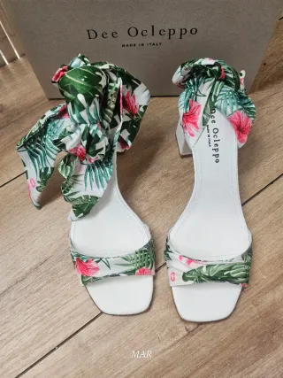 Sandalias foulard Dee Ocleppo estampado floral