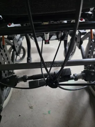 BREEZY Cirrus G5 Silla de ruedas basculante