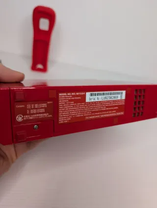 Nintendo Wii Rossa (USA) - Modello RVL-001