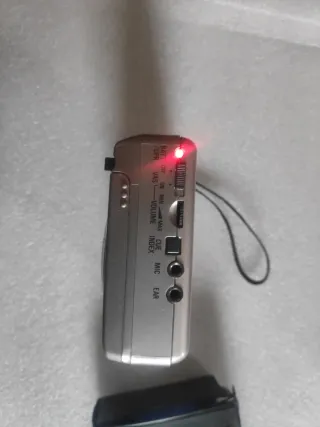 Grabadora Sanyo TRC-960C lleva altavoz para sonido