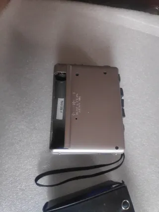 Grabadora Sanyo TRC-960C lleva altavoz para sonido