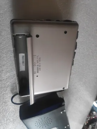 Grabadora Sanyo TRC-960C lleva altavoz para sonido