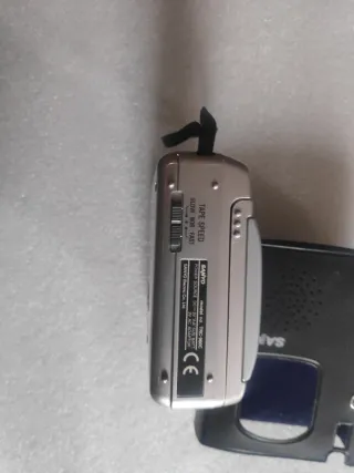 Grabadora Sanyo TRC-960C lleva altavoz para sonido