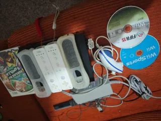 Consola Wii Negra + Juegos y Accesorios