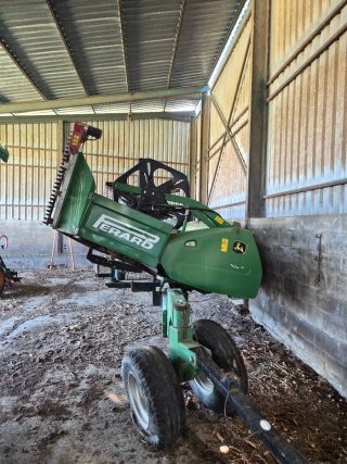 Cosechadora John Deere S560