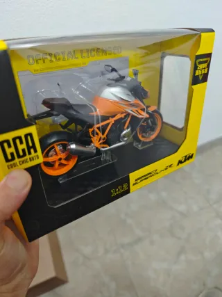 KTM 1290 Superduke R 1:12