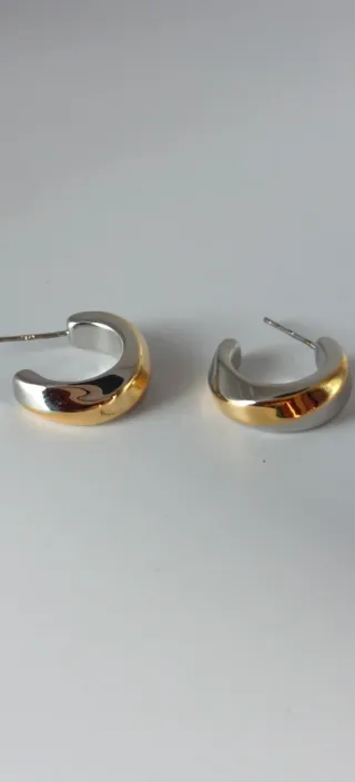 Pendientes Aro Dorados con Esmalte Blanco