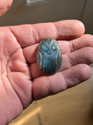 Gufo in Labradorite Intagliato a mano 3.6x2.4 cm