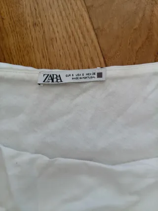 Top blanco con tiras