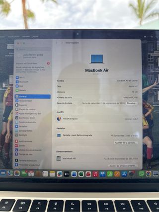 MacBook Air M2 16GB Plata