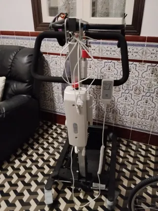 Grúa bipedestación eléctrica Total Care