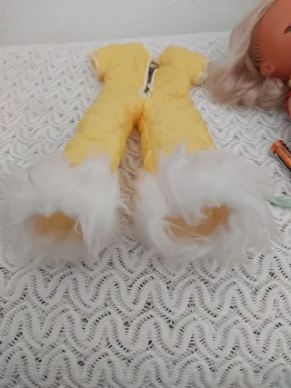 Mono Nancy Antiguo Amarillo