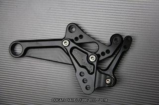 Estriberas retrasadas DUCATI DIAVEL 1200 2011 2018
