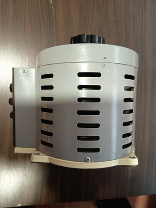 Variador de Tensión (Variac) 1000VA