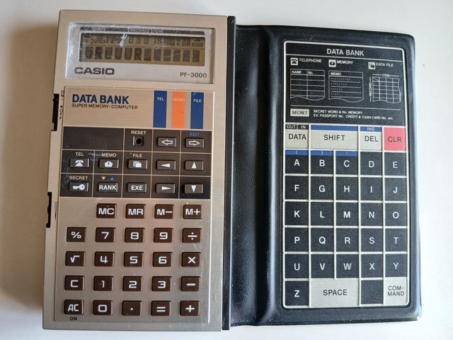 Calculadora Casio PF-3000 Data Bank