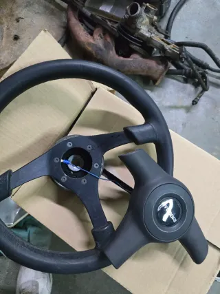 Volante deportivo Hyundai