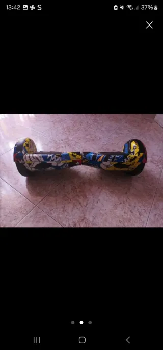 Hoverboard elettrico con design fumetti