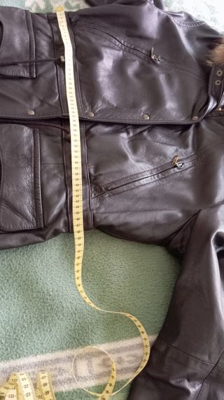 Abrigo de cuero