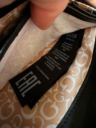 Cartera Guess floral