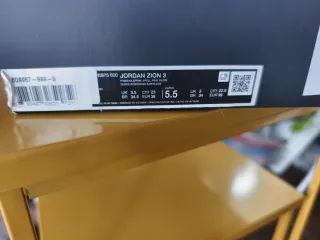 Deportivas rosas Jordan zion 3
