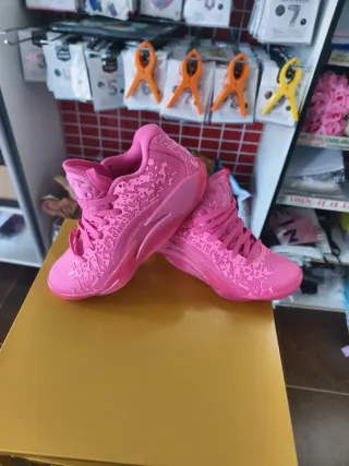 Deportivas rosas Jordan zion 3