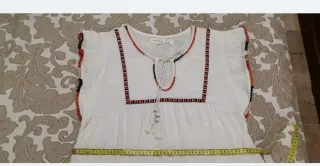 Vestido de verano blanco con bordados