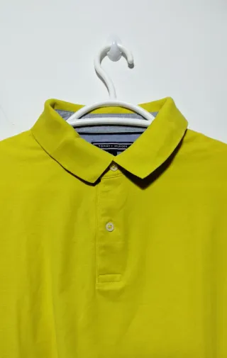 Polo Tommy Hilfiger amarillo – estilo clásico