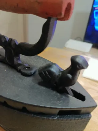 Plancha de hierro antigua decorativa 16X18X10