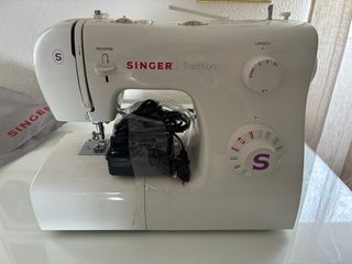 Máquina de coser Singer Tradition 2263