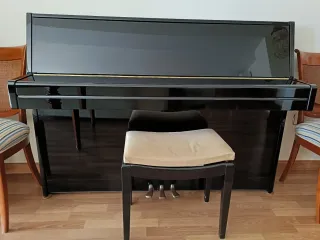 Piano vertical Yamaha