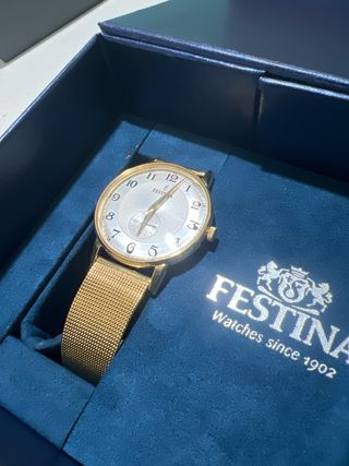 Reloj Festina Dorado y Blanco