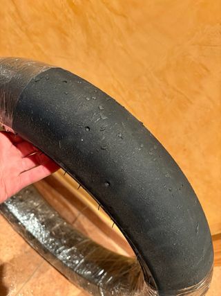 Slick Usados 1 DunlopKr y 3Pirellisbk