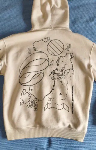 Sudadera Pull&Bear con estampado.