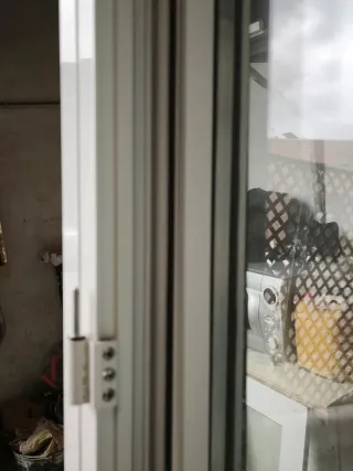 Puerta aluminio 1 hoja con rotura puente termico