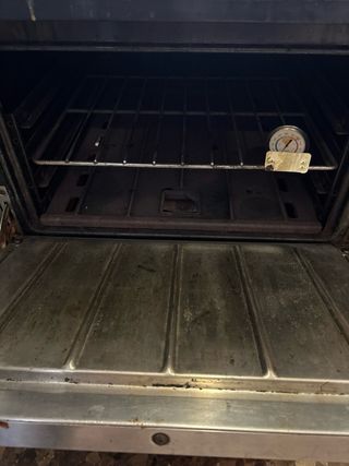 Cocina industrial gas con horno y plancha para bar