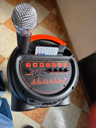 Altavoz Bluetooth con Luces LED