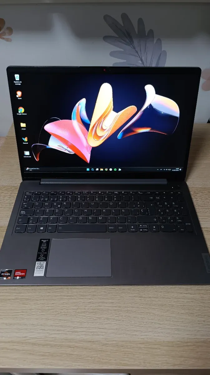 Lenovo ideapad 3 2022