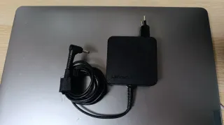 Lenovo ideapad 3 2022