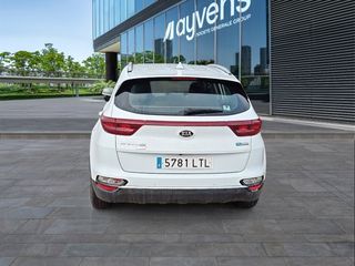 Kia Sportage 1.6 MHEV Business 4x4 100 kW (136 CV)