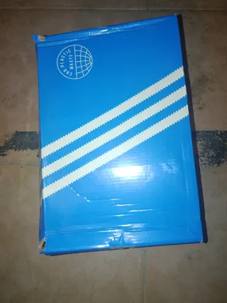 Adidas Campus 00s grises y blancas