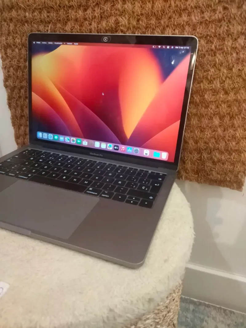 MacBook Pro 2017 i5/16/128 afbeelding 3