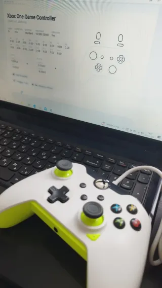 Mando Xbox One/Series X|S Blanco